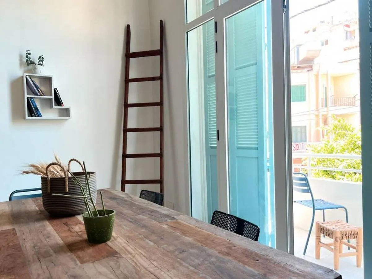 Stone Wall 2Br Apartment Beirut Lebanon